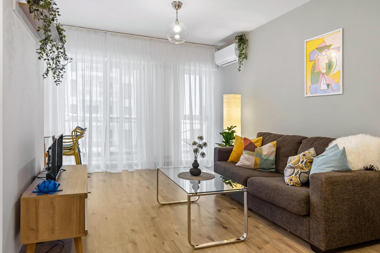 Apartment Living In Color - Modern Getaway *